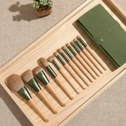 Makeup Brushes 10pcs Green Brush Set Face Eye Scalloped Highlighter Powder Eyeshadow Blush Beauty Tool Solid Wood Handle Profession