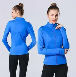 2023 Autumn Winter Ny blixtlås Jacka Kvinnor Snabbtorkning Yoga kostym Långärmad thumbhole Training Running Fitness Coat Casual