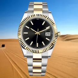 Леди Ааа смотрит на Quartz Watches складной пряжки из нержавеющей стали черные женские золотые часы сапфировые световые часы Montre de Luxe Designer.