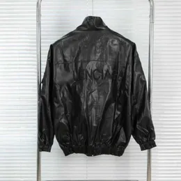 Панк -мотоциклетная куртка мужчины женские кожаные куртки BB Дизайнерская куртка вышитая на молнии на молнии
