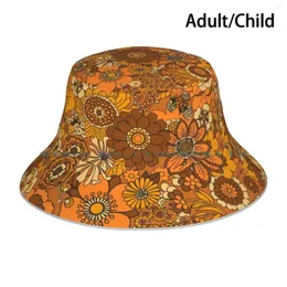 Berets 70 -talets blommor i orange. Bucket Hat Sun Cap Retro Groovy Hippie 1970 -talet 1960 -talets vikbara utomhusfiskare