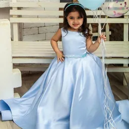 Девушка платья цветочничество синее атласное платье без спинки маленькое детское шарико