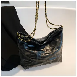 Shopping Bags Fashio Luxury Chain Bag Oil Wax Leather Shoulder bag Handbag Casual Large Capacity Bucket 230901
