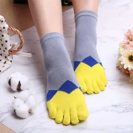 Frauen Socken 4 Paar Fünf Finger Rohr Herbst Winter 5 Zehen Baumwolle Casual Kawaii Harajuku Knöchel