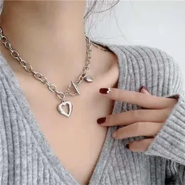 Pendant Necklaces Goth Punk Egirl Metal Hollow Out Heart Angel Feather Necklace Choker for Women Grunge Indie Collar Aesthetic Jewelry