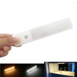 Luces nocturnas con Sensor de movimiento, luz LED de 6 LED con carga USB, lámpara inalámbrica debajo del armario, cocina, armario, iluminación de escaleras de emergencia