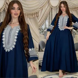 Ubranie etniczne Ramadan Muzułmańskie hafty imprezowe sukienka Kobiet Islamska arabska szata Dubaj Turcja Kaftan Abaya Eid Jalabiya Longue Vestidos