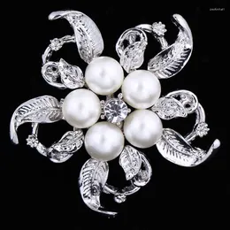 Broches RONGQING 4.2x4.2 cm feuilles fleur Imitation perles broches pour femmes costume chapeaux accessoires écharpe