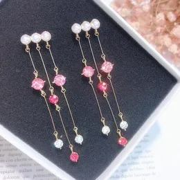 Dingle örhängen 2023 Kvinnor Pärlor Pink Crystal Long Tassels släpp för bankettparty Bröllop Delikat Elegant Fashion Jewelry Earring