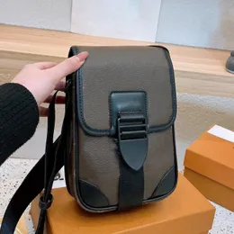 Designer-Herbst und Winter, neue allgemeine Handytasche, schwarze breite Leder-Design-Umhängetasche, hohe Kapazität, modisch bedruckte Messenger-Taschen, Münzgeldbörse