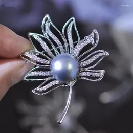 Brooches MeibaPJ Natural Pearl Leaf Corsage Brooch Fashion Sweater Jewelry For Women Empty Tray