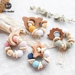 Rattles Mobiles Lets Make Baby Rattle Bracelet Wooden Toys Crochet Beads Teether Christmas Gift Hedgehog Elk Wood Crafts Ring Engraved 230901