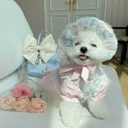 犬のアパレルINSフローラル恋人プリンセス刺繍袖のドレスペット服犬犬コスチュー