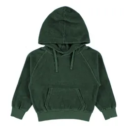 Hoodies Sweatshirts 100 ٪ من القطن والفتيات Terry Cloth Hoodie مع جيوب الخريف شتاء الأطفال الأكمام الطويلة الطويلة سترات دافئة TZ167 230901