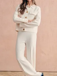Kvinnors tröjor Jaket Warna Solid Wanita Multiwarna Dengan Saku 2023 Mantel Tunggal Lengan Panjang Kerah Lipat Untuk Musim Semi Awal 230904
