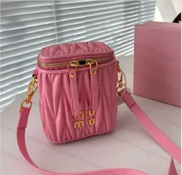 Kvinnor crossbody väskor vik axelhandväskor designer lyx kedja bärbar låda kosmetisk läppstift väska fårskinn svarta damer små plånböcker