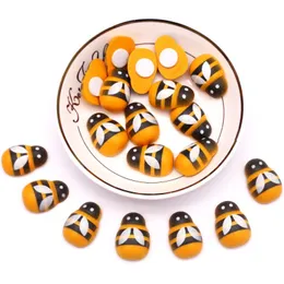 Christmas Decorations 1825mm Big Yellow Bee with Glue Wood Figurines Handicrafts Refrigerator Wall Decorate DIY Wedding Party Festival Supplies 20pcs 230905