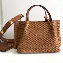 Сумка для сумочной сумки кожаная сумка для плеча в Европе и стиль в стиле Соединенных Штатов Винтажная сумка для покупок ручной