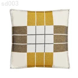 Checked designer pillowcover thicken square pillowcase 45*45cm warmth soft square plaid bedroom pillow case couch cushion cover simple S04