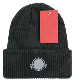 Caps beanie/skalle beanie stickad canada börja mössdesigner kvinnors broderi varma hatt mäns höst och wint