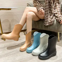 Kadın Botlar Yeni Orta Tüp Kadın Moda Yağmur Ayakkabıları Yaz Açık Suyu Geçirmez ve Slip Yetişkin İş Botları Kadın 230830