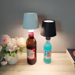 Dekorativa föremål Figurer Creative Wine Bottle Table Lamp Lampbar laddningsbar bar Cordless Design LED -kafé Atmosfär Nattljus 230905