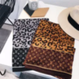 Silk Scarf Designer Cashmere Scarf For Women Head Scarf Fashion Letter Leopard Brand Small Scarfs Variable Headscarf Accessories Aktivitet Gåva Storlek 180x90cm