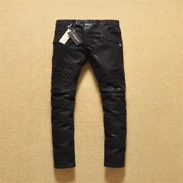 Kolanowe fałdy z całej nowej mężczyzn Lokomotywa wody Czarne chude spodnie dżinsy wysokiej jakości proste spodnie 299n