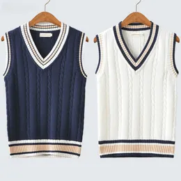 Men's Vests Sweater Vest Men Thicken V-neck Sleeveless Knitted Sweaters Vests Striped Retro Preppy-style Simple Chic Loose Casual All-match 230904