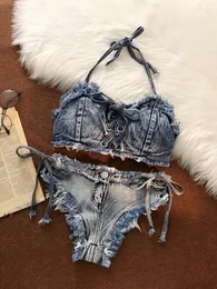 Kvinnors spårsättningar AMOLAPHA Kvinnor Sexig denim Holiday Clothing Set Halter Neck Sling Tops Tassel Shorts Jeans 2-stycken kostymer