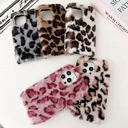 Leopard Print Fur Plush mobiltelefonfodral för iPhone 15 14 13 12 11 Pro Max XR XS 6 7 8 Plus varm söt lång päls telefonstockfodral