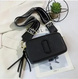 2023designer bag Snapshot 새로운 멀티 컬러 숄더백 카메라 여성 패션 넥타이 염색 가죽 크로스 바디 반짝이 스트랩 지갑 회색 가방