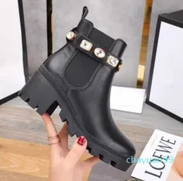 Martin Boot Ankle Boots Shoes Fashion Ladies Sylvie 시리즈 리본 장식 가죽 여성 자수 가죽 밴드 탑 디자이너 럭셔리 여성 겨울 신발