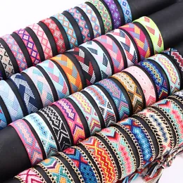 Bangle 30Pcs/Lot Handmade Ethnic Bohemia Cotton Rope Woven Adjustable Friendship Briaded Bracelets for Men Women Beach Bangles Gifts 230906