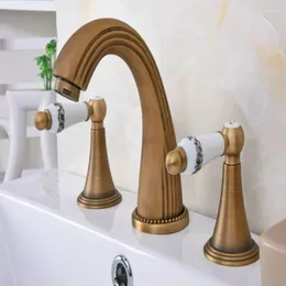 Rubinetti per lavandino del bagno Vintage retrò in ottone antico con montaggio su piattaforma doppie maniglie diffuso 3 fori rubinetto per lavabo miscelatore rubinetti per acqua Aan090