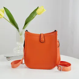 حقائب المساء Kualitas Luxus Pu Kulit Wanita Buket Litchi Grain Crossbody Tanda Designer Berlukisan Hollow Kecil 2023 Orange Hit 230905