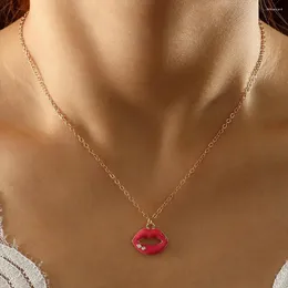 Naszyjniki wiszące Moda Kreatywne geometryczne czerwone usta urocze truskawkowe biżuterię do kobiet 2023