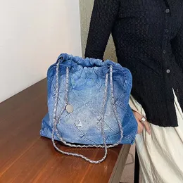 The latest net celebrity with small fragrant vintage denim large capacity underarm bag Tote bag factory direct sales 31*7*32