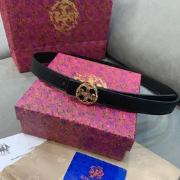 Cintura di design Cinture di lusso per cinture da donna Vera pelle Tendenza moda Cintura con fibbia dorata Alta qualità Larghezza 2,5 cm Cintura sottile da uomo 8 colori
