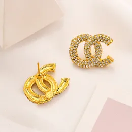 20 스타일의 혼합 럭셔리 브랜드 디자이너 레터 스터드 스터드 18K 골드 도금 보석 여성 Crystal Rhinestone Pearl Earring 웨딩 파티 선물