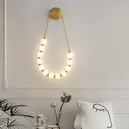 Lampa ścienna kreatywne lampy LED LED Gold Black Metal White Acryl Sconce na El Parlor Sypialnia Aile Corridor Home Art Deco