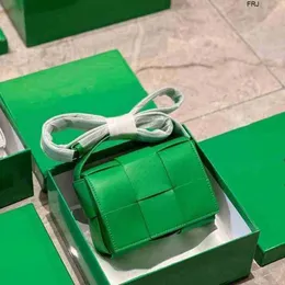 Designer-Tasche BottegaaVenetas Taschen Kassette 22 Super-Mini-Kassetten gewebt sechs Gitter Einzelschulter Messenger-Mund roter Umschlag Textur Ledertasche für Frauen haben Lo