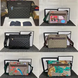 Neue Herrentaschen, Umhängetasche, modische Umhängetasche für Herren, Designer-Tasche, Größe 21 x 23 4 cm, Modell 547751336a