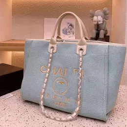 حقائب اليد الكلاسيكية للسيدات حقائب المساءة العلامة التجارية CH مصمميات Women Beach Bag Canvas مطرزة على حقائب يد التسوق الكبيرة لؤلؤة صغيرة صغيرة ynpn