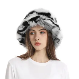Berets Faux Fur Hat for Women's Elegancki jesienna zima luksus na świeżym powietrzu Rybak Y2K Party Warm Korean Senior Bucket