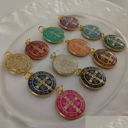 Charms Relius Zestaw Mticolor Saint Benedict Medals Catholic Gold Plated SB Medal Minda