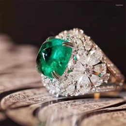 Wedding Rings Green Stone Gemstone Ring Artificial Diamond Flower Zircon Out Finger Decoration Hollow Vintage Bride Jewelry Gift