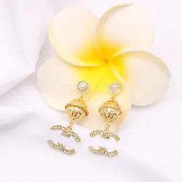 Summer 18k Gold Plated 925 Silver Luxury Brand Designers Letters Stud Earrings Geometric Famou Women Crystal Rhinestone Pearl Earring Ladys Wedding Jewerlry Gifts