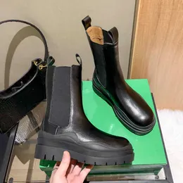 2023 مصمم نساء مارتن مارتن ركبة الحذاء للنساء الرجال موتوكيكل الكاحل منصة الثلج الشتاء منتصف الأحذية أحذية