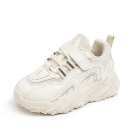 Spor ayakkabılar 23 Bahar Yaz Çocukları Spor Küçük Beyaz Ayakkabı Boys Bekar Bir Mesh Nefes Alabilir Knol Girek Kızlar Sıradan Çok Yönlü Ayakkabı 230906